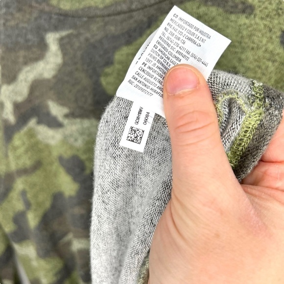 American Eagle Super Soft and Sexy Plush Casual Camo Long Sleeve Top Size Small - Picture 7 of 14